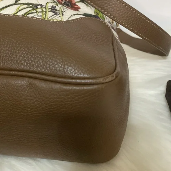 Gucci Bamboo White Floral Canvas Two Way Tote Bag - Picture 11 of 17